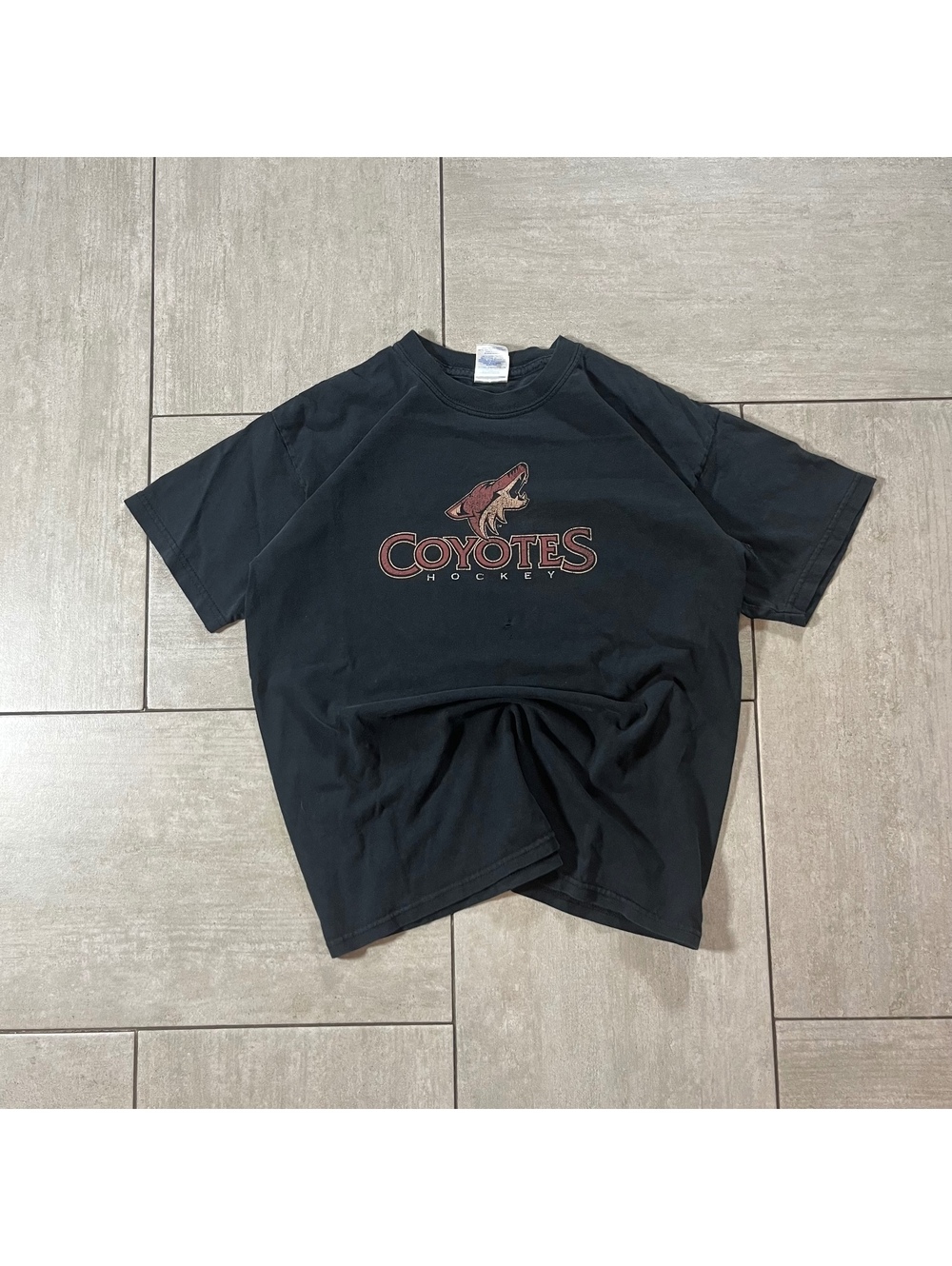 Vintage Gildan Coyotes Hockey Graphic T-Shirt Youth XL